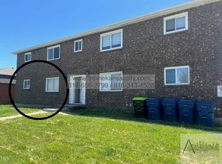 226 Shari Dr APT B, Peculiar, MO 64078