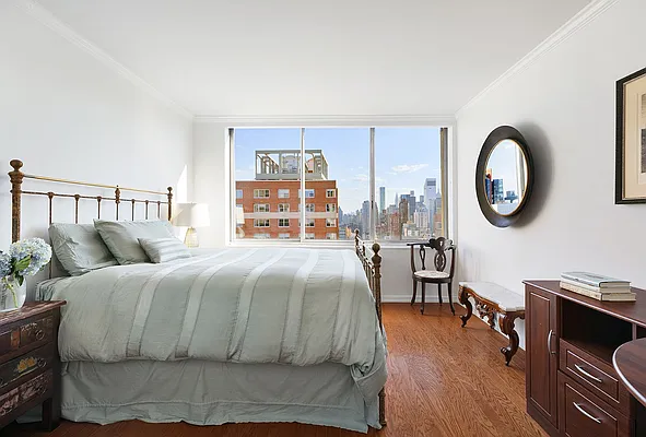 Sold by Compass | media 14