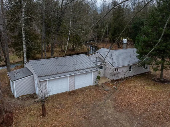 10272 Grindstone Trl, Evart, MI 49631