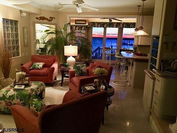 2nd image of 300 Alder Ln