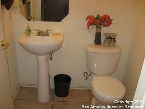 4th image of 6831 Walnut Valley Dr