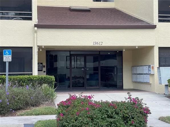 13612 S Village Dr APT 108, Tampa, FL 33618