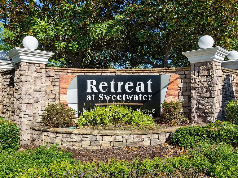 C234080_RetreatAtSweetwater_Ext_MonumentSign_01_ 5