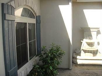 2nd image of 584 W Trenton Ave