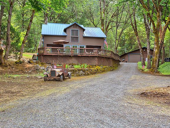 2nd image of 7841 Rogue River Hwy
