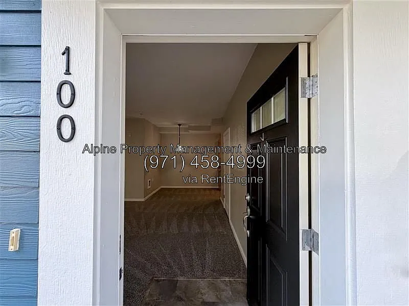 2 bed, 1.0 bath, 749 sqft, $1,675 — Photo 3