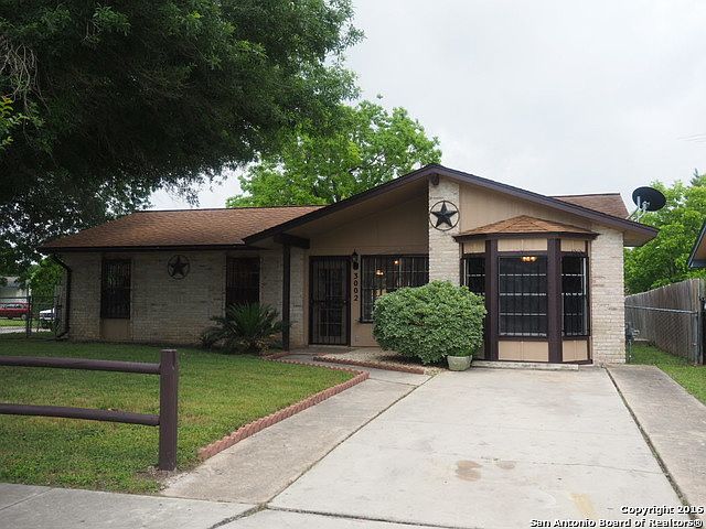1st image of 3002 Coconino Dr