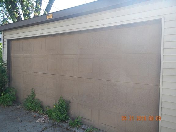 2nd image of 9638 S Avenue L
