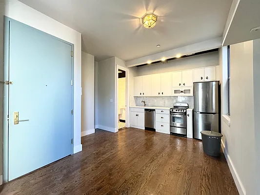 Rented by Pear NYC LLC | media 14