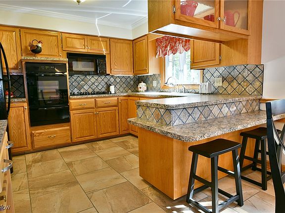 5th image of 7645 E Parkside Dr