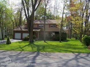 1034 Vrooman Ave, Niskayuna, NY 12309