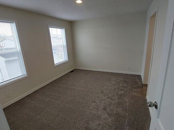 5th image of 20769 Seneca Dr #80