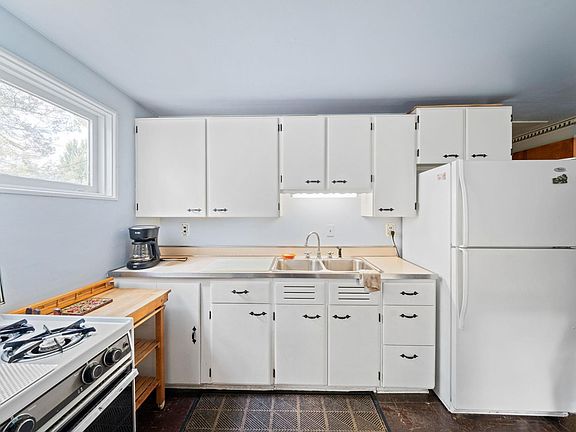 5th image of 527 Manchester Dr
