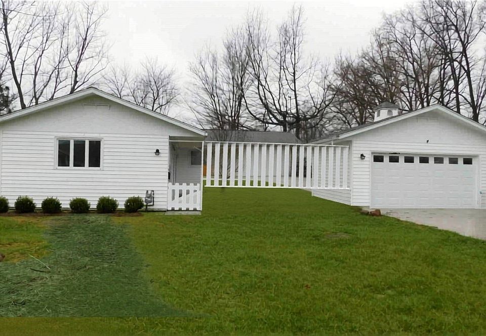1st image of 764 Forde Ave