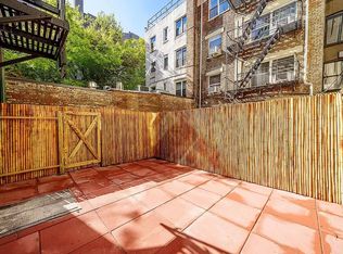 215 E 3rd St #1A, New York, NY 10009