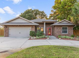 100 Marilyn Ave NW, Fort Walton Beach, FL 32548