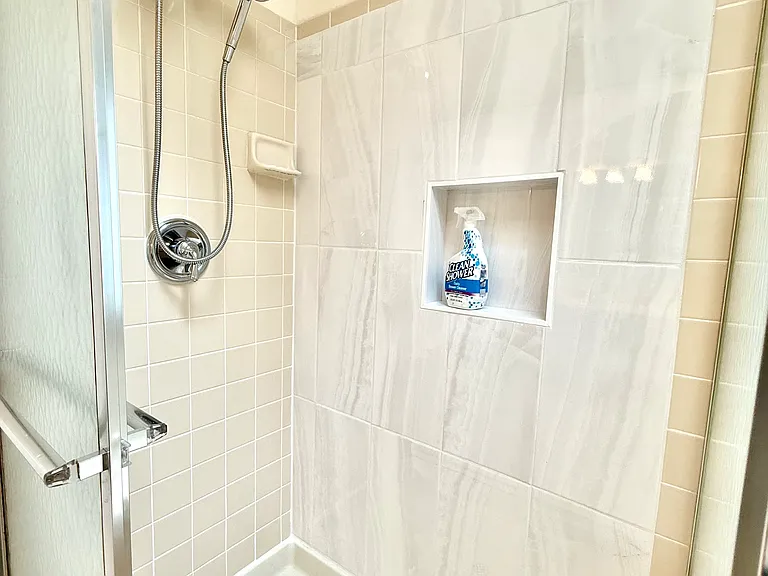 4028 Heatherstone Ct — Photo 27