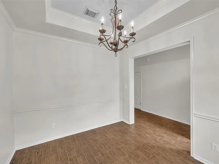 2614 Shady Acres Ct — Photo 6