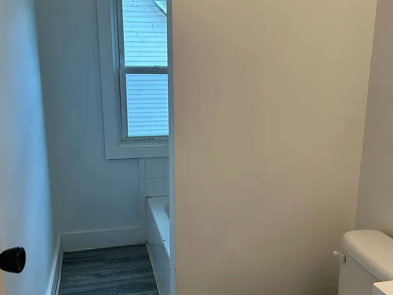 1005 Cincinnati St — Photo 9