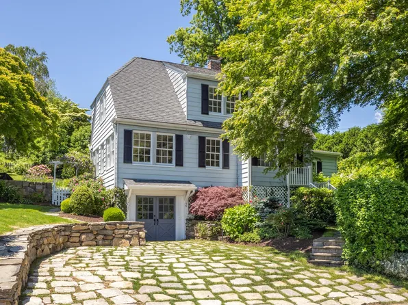 2 Sterling Dr, Westport, CT 06880