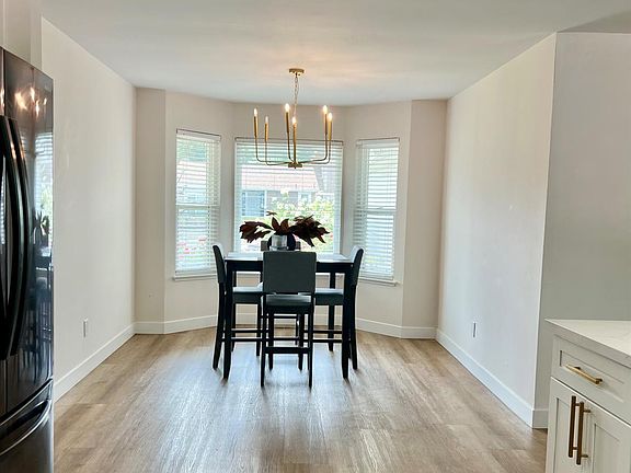 3rd image of 199 regent Drive