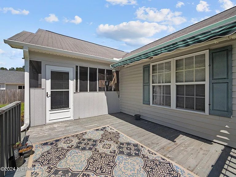 204 Jasmine Ln — Photo 8