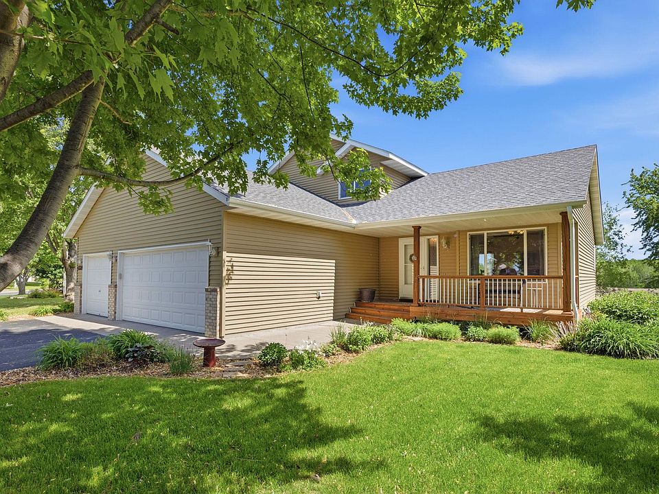 1st image of 1228 Leo Ln