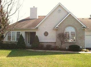7905 Hidden Harbour Dr E, Holland, OH 43528