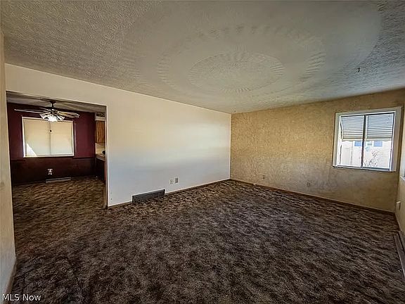 2nd image of 1876 Harding Ave #1876