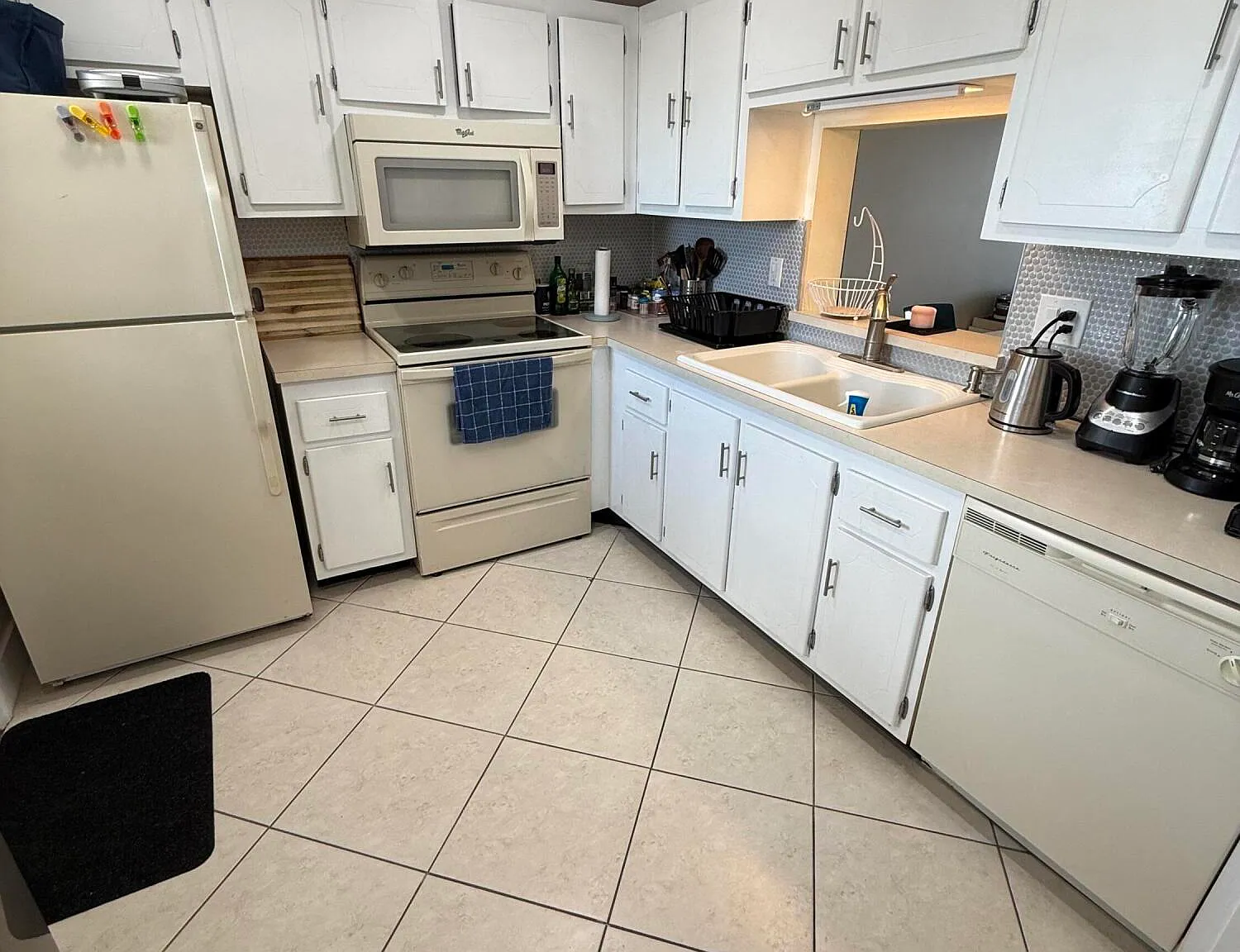 2 bed, 2.0 bath, 1092 sqft, $2,400 — Photo 1