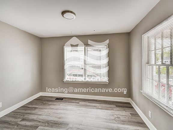 1565850_004_wm_-_living_room_13218511.jpg