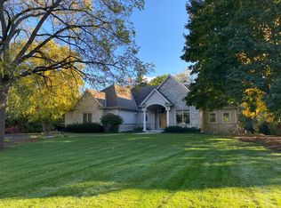 15875 Heather Hill Dr, Brookfield, WI 53005