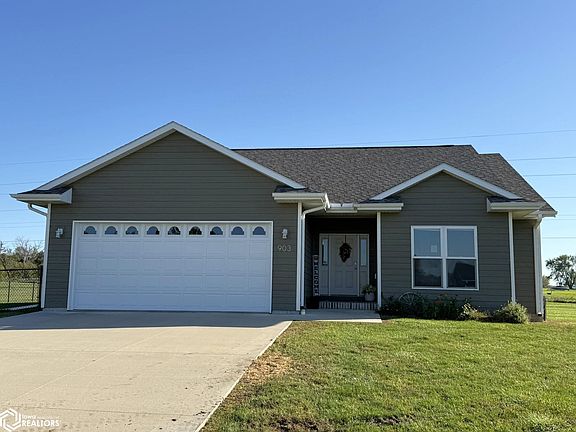 2nd image of 903 Bluegrass Dr