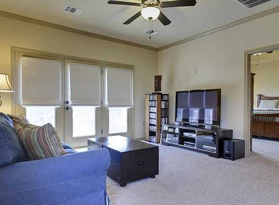 3rd image of 2101 Town Centre Dr APT 2008