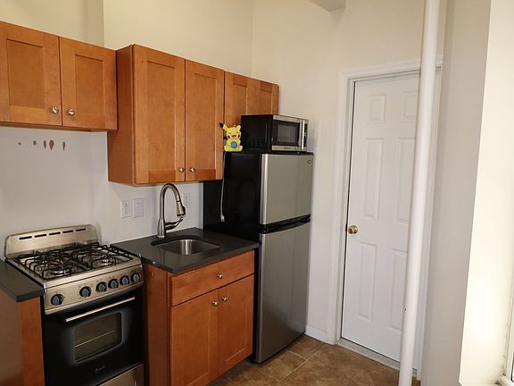 3rd image of 535 E 87th St #5A