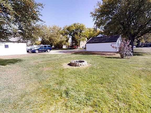 5th image of 150 West St S