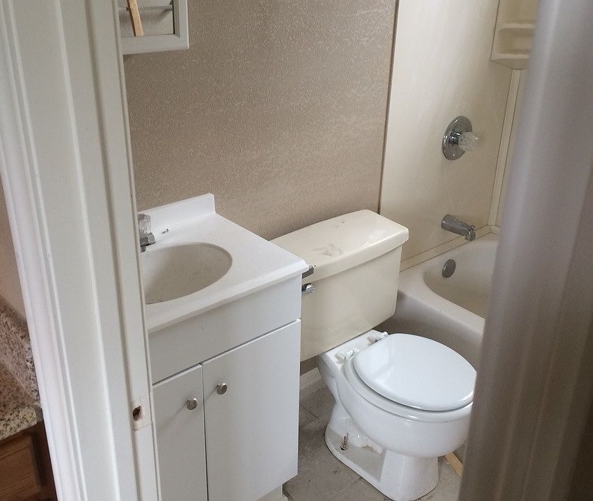 1st image of 319 Katherine Cir