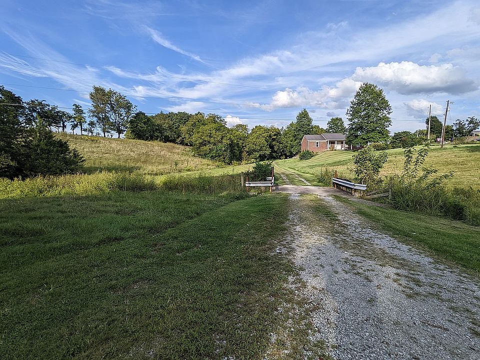 1st image of 792 Sullivan Ln