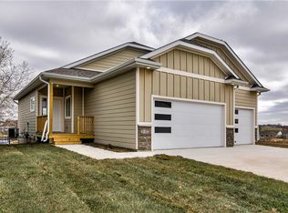 3102 Shadow Creek Ave, Norwalk, IA 50211