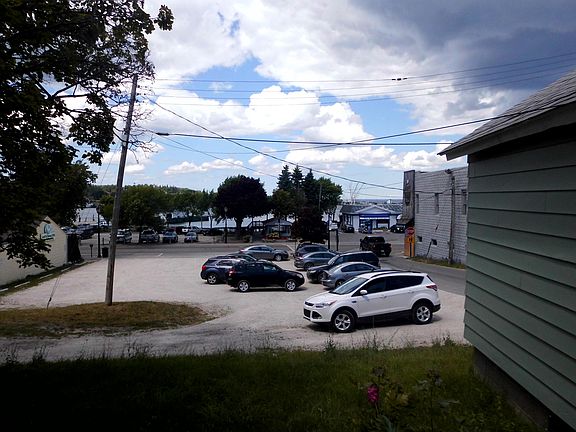 5th image of 55 Central Hl