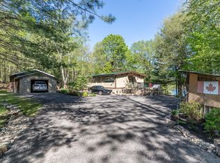 236 Hoodstown Rd, Huntsville, ON P1H 2J2