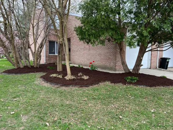 1319 E Harding Dr #A, Urbana, IL 61801