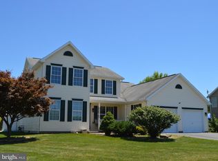 125 N Allwood Dr, Hanover, PA 17331