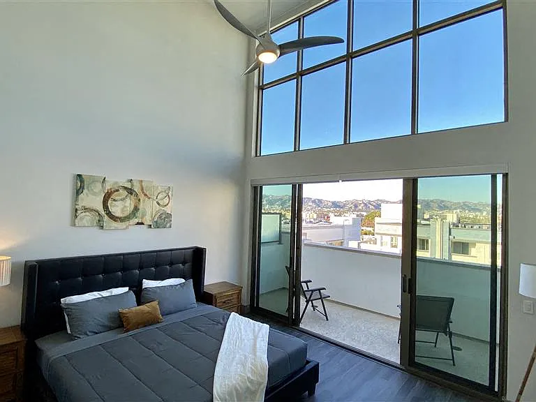 5100 Wilshire Blvd — Photo 25