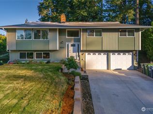 1203 Palm Dr, Fircrest, WA 98466