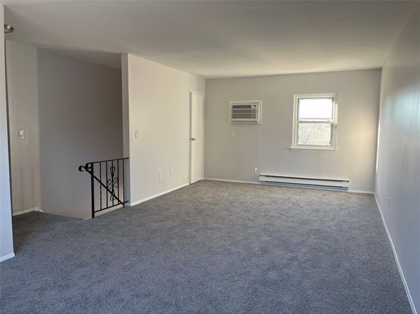 15 Harrison Ave #60G, Amityville, NY 11701