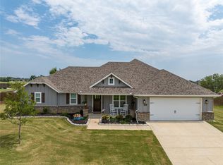 542 E Carol St, Pilot Pt, TX 76258