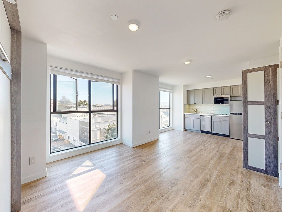 1st image of 1532 Howard St #503