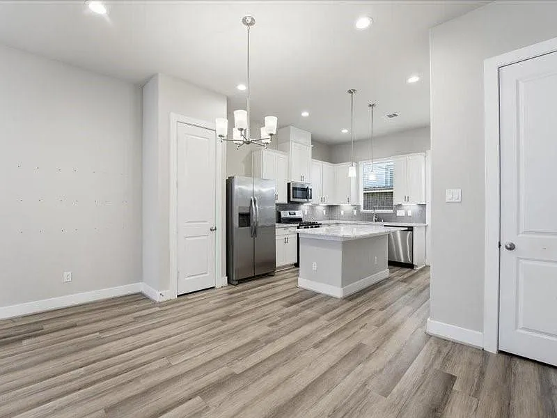 3 bed, 2.5 bath, 1596 sqft, $2,250 — Photo 4