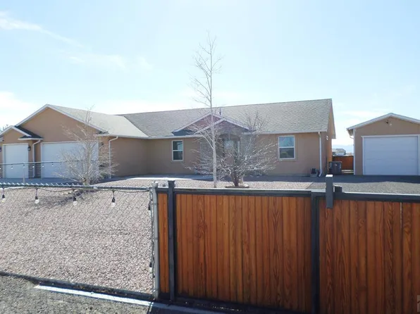 1450 E Farley Ave, Pueblo West, CO 81007